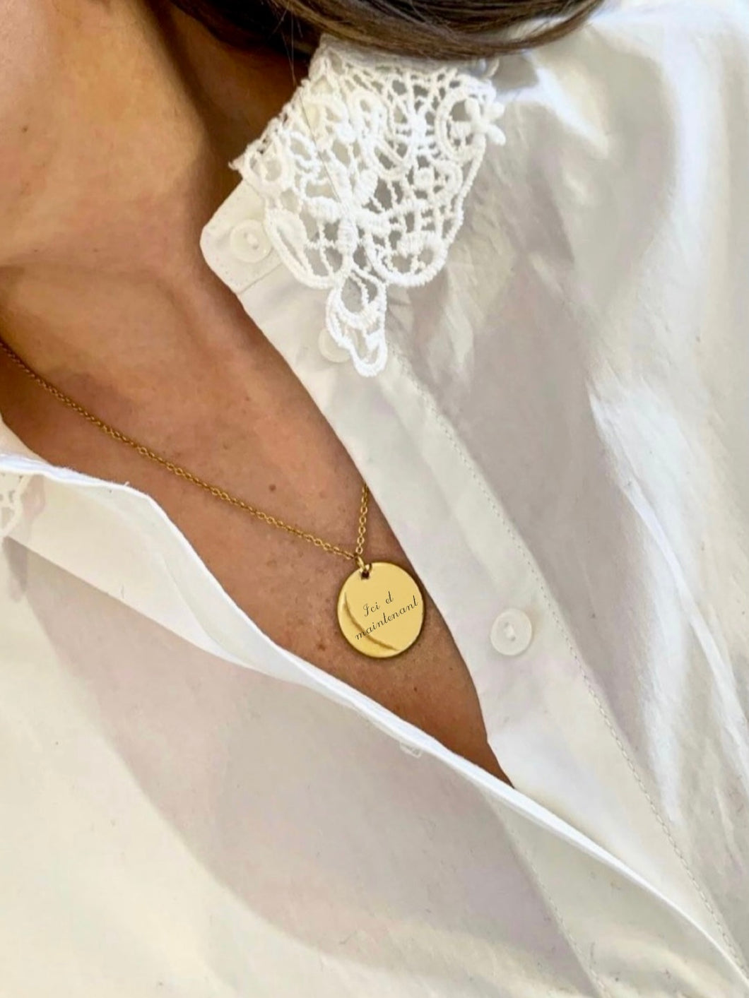 Collier une Médaille « Ici et maintenant »