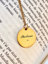 Charger l&#39;image dans la galerie, Collier une Médaille &quot;Refaire le monde&quot;