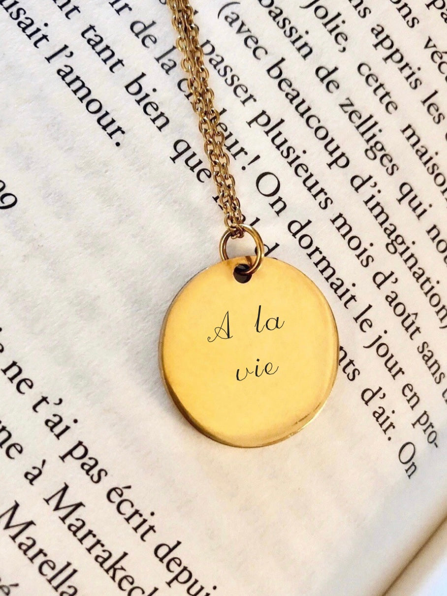 Collier une Médaille « A la vie »