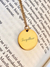 Charger l&#39;image dans la galerie, Collier une Médaille &quot;Together&quot;