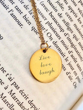 Charger l&#39;image dans la galerie, Collier une Médaille &quot;Live love laugh&quot;