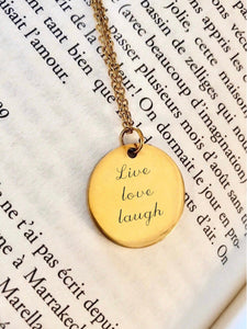 Collier une Médaille "Live love laugh"